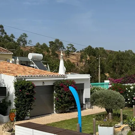 Casa 3 Limoes 펜션