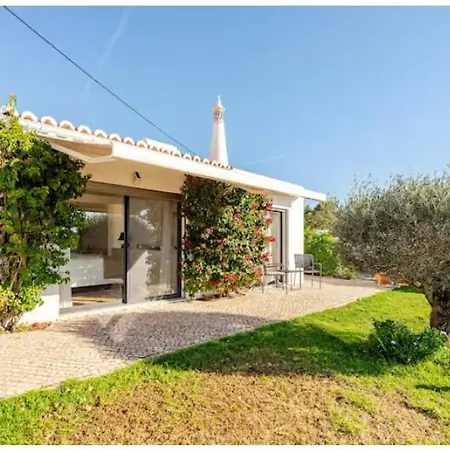 Casa 3 Limoes Holiday home *